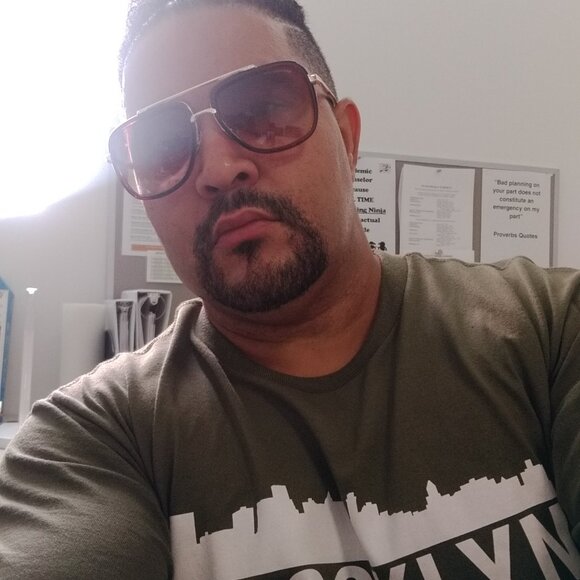 Meet your Posher, Vr - Picture 2 of 2